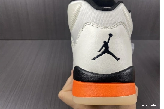 Total DC1060-100 5 DC1060-100 Air Jordan Retro Orange 0320